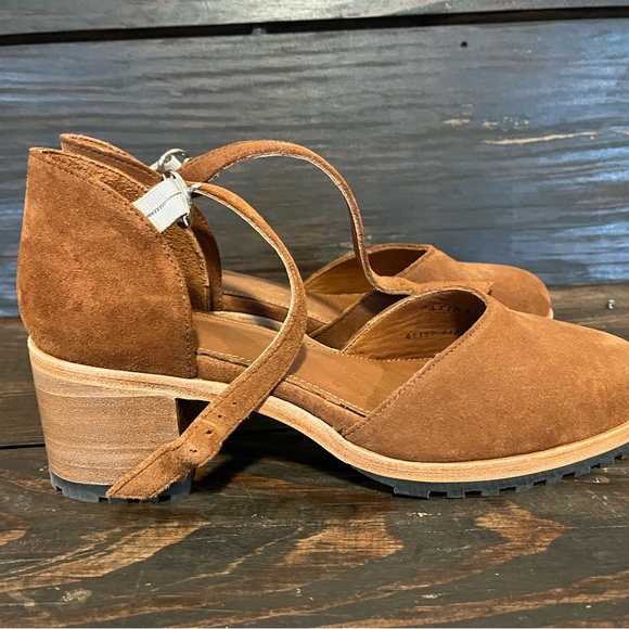 Patina Suede Lugsole Shoes Size 10 - Picture 3 of 4